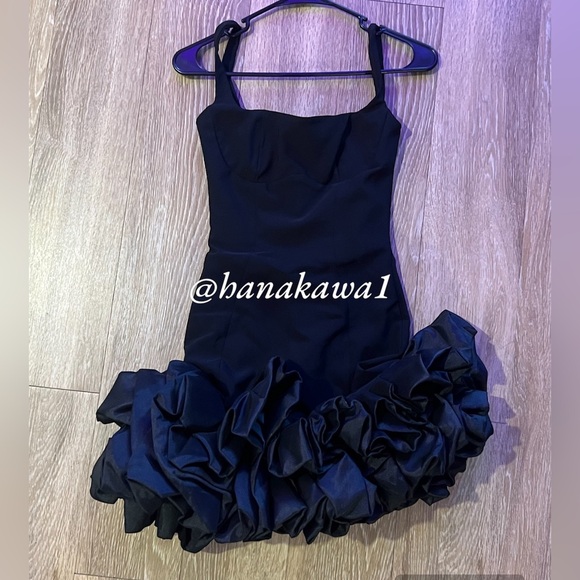 HOUSE OF CB 'Lilou' Black Ruffle Hem Dress - Picture 5 of 7